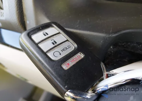 2017 Honda Ridgeline Rtl-E z USA, uszkodzony, nr VIN 5FPYK3F70HB004993